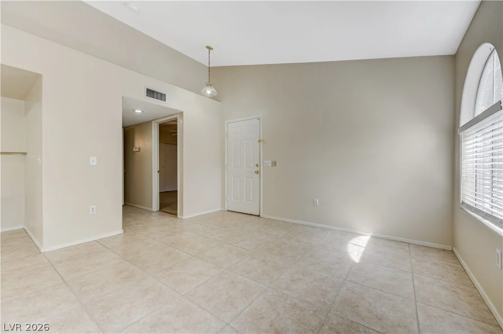 7950 Flamingo, Las Vegas, NV 89147