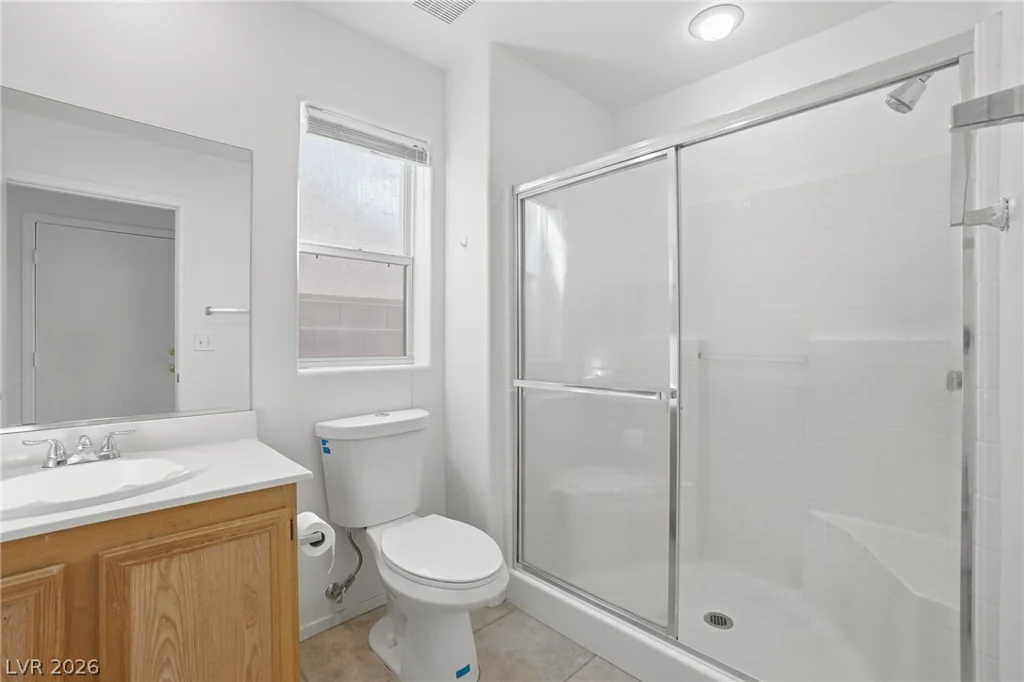2033 Cary Grant, Las Vegas, NV 89142