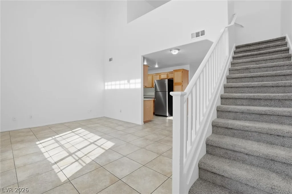 2033 Cary Grant, Las Vegas, NV 89142