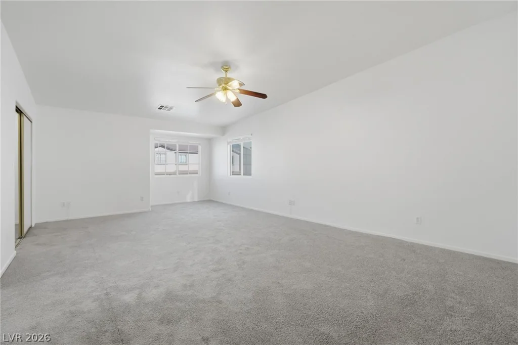 2033 Cary Grant, Las Vegas, NV 89142