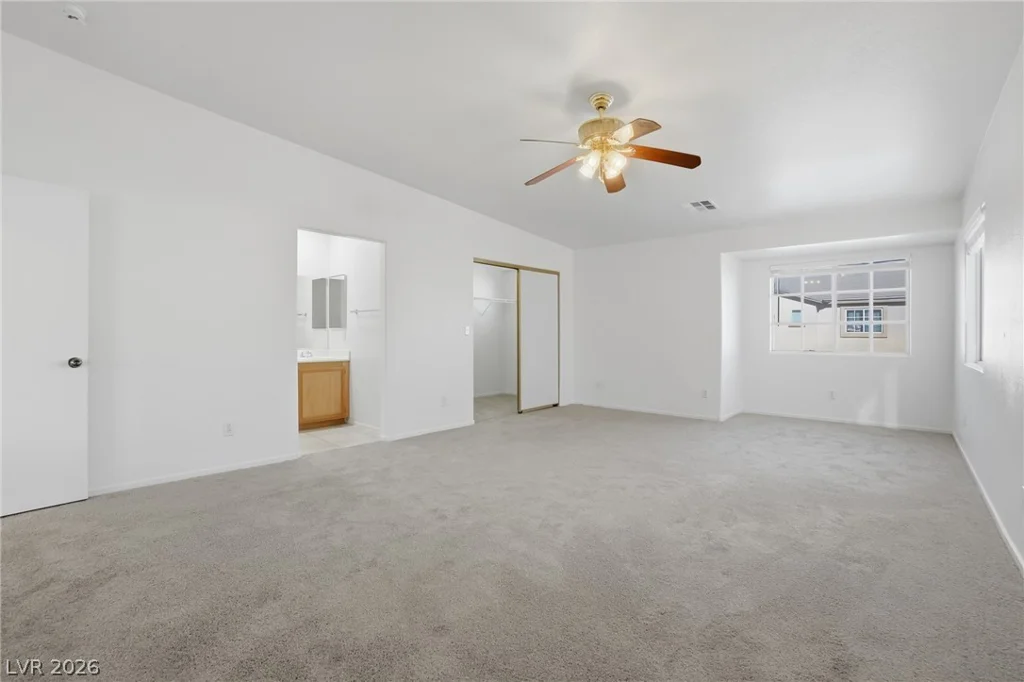 2033 Cary Grant, Las Vegas, NV 89142