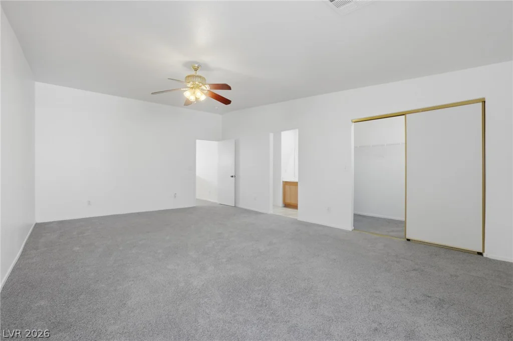 2033 Cary Grant, Las Vegas, NV 89142