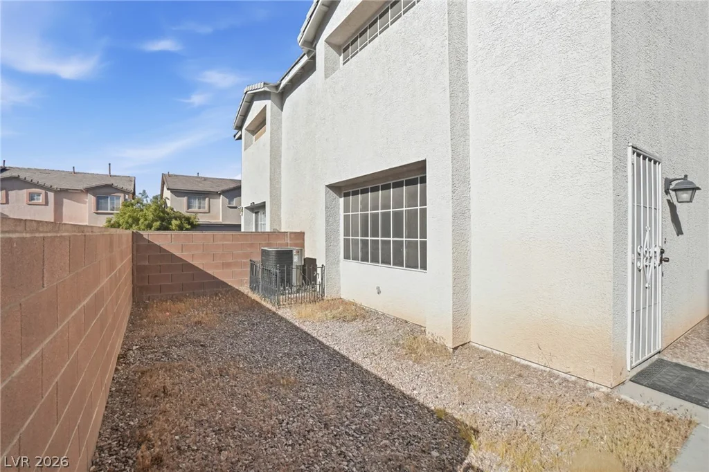 2033 Cary Grant, Las Vegas, NV 89142