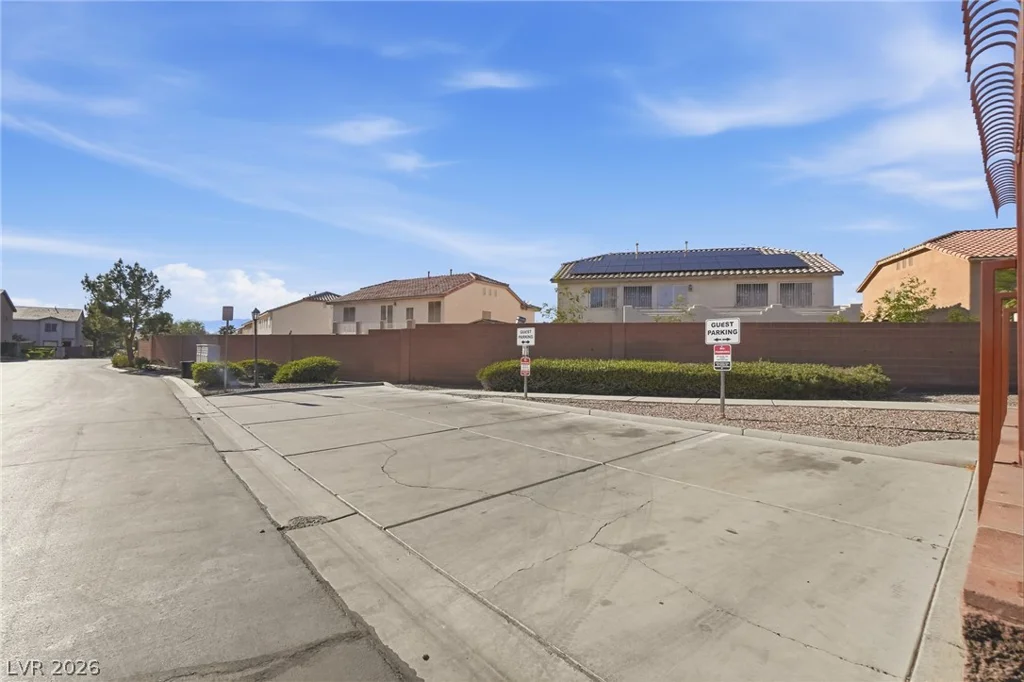 2033 Cary Grant, Las Vegas, NV 89142