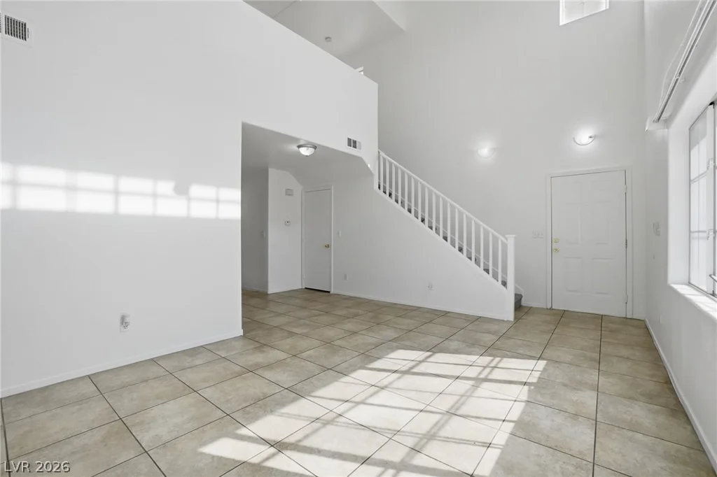 2033 Cary Grant, Las Vegas, NV 89142