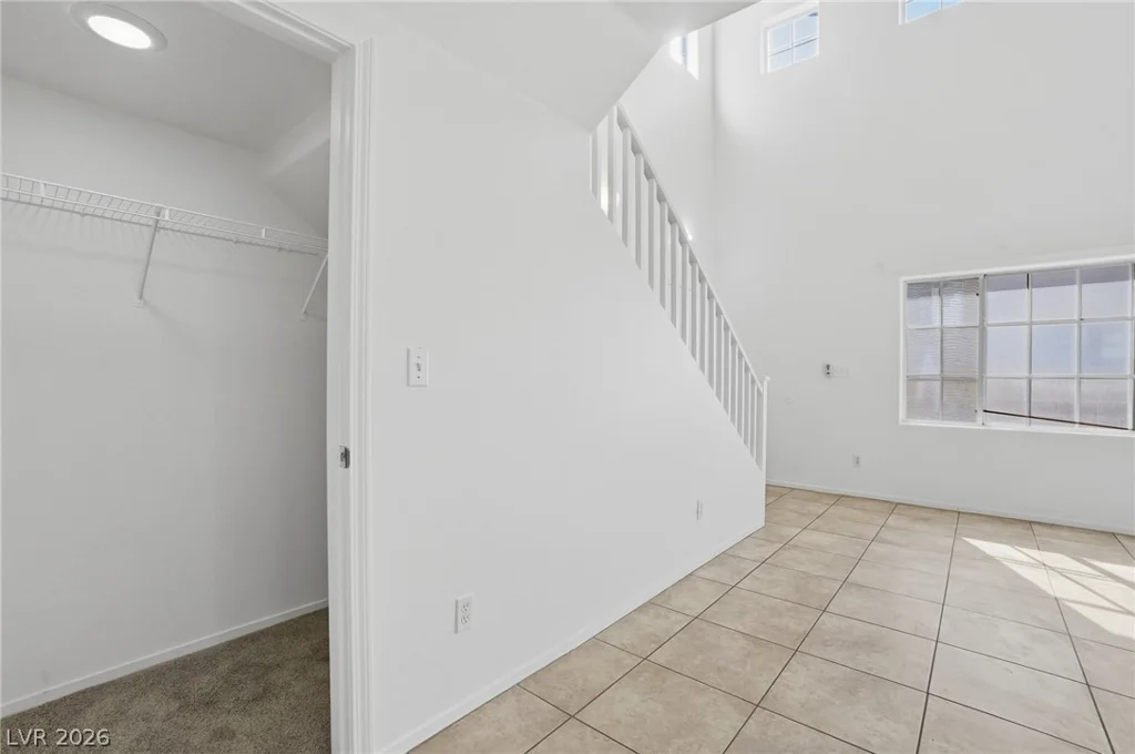 2033 Cary Grant, Las Vegas, NV 89142