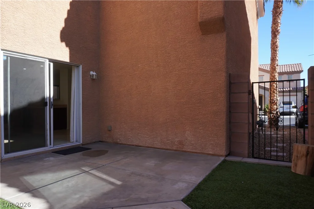 701 Saint Aidans, Las Vegas, NV 89178