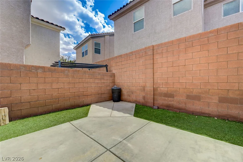 701 Saint Aidans, Las Vegas, NV 89178