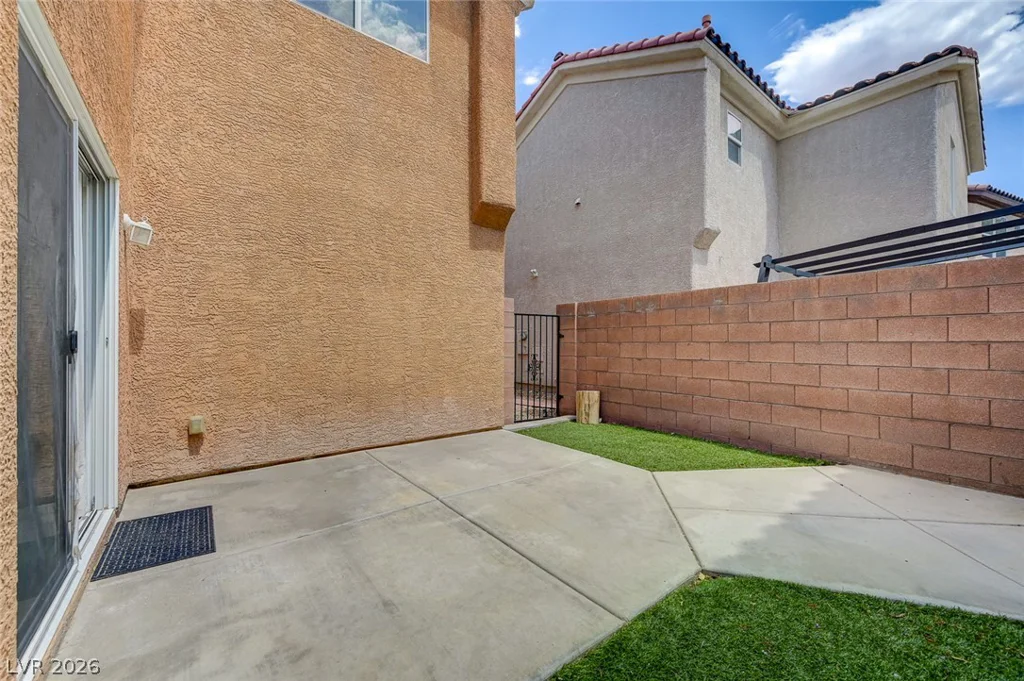 701 Saint Aidans, Las Vegas, NV 89178