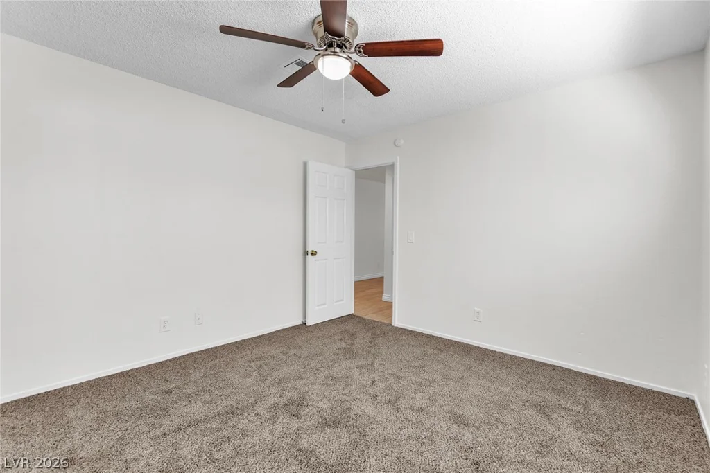 5576 Rochelle, Las Vegas, NV 89103