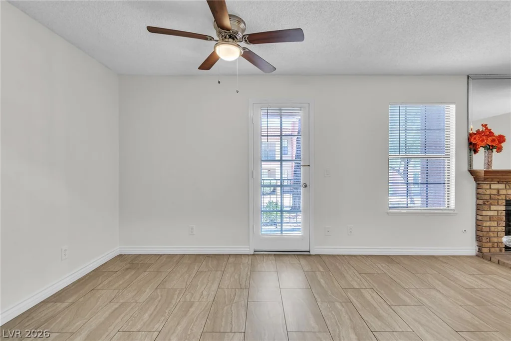 5576 Rochelle, Las Vegas, NV 89103