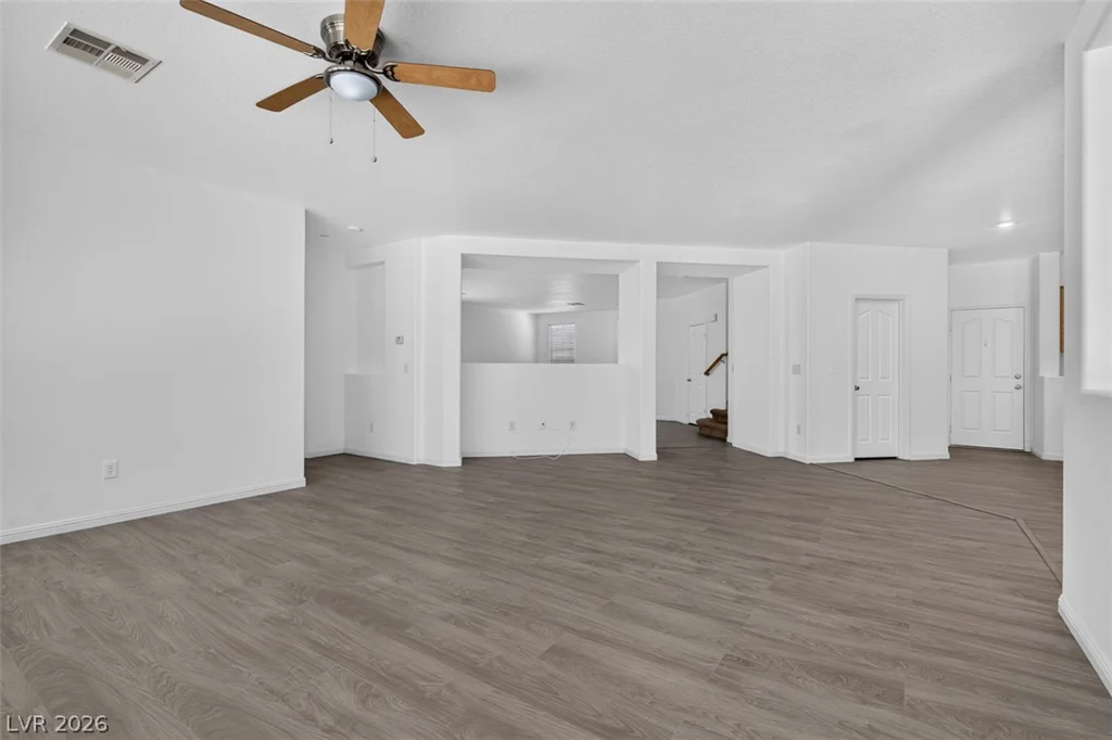 304 Raptors View, North Las Vegas, NV 89031