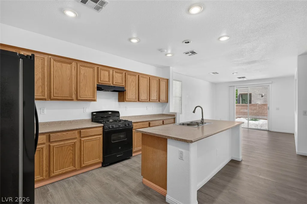 304 Raptors View, North Las Vegas, NV 89031