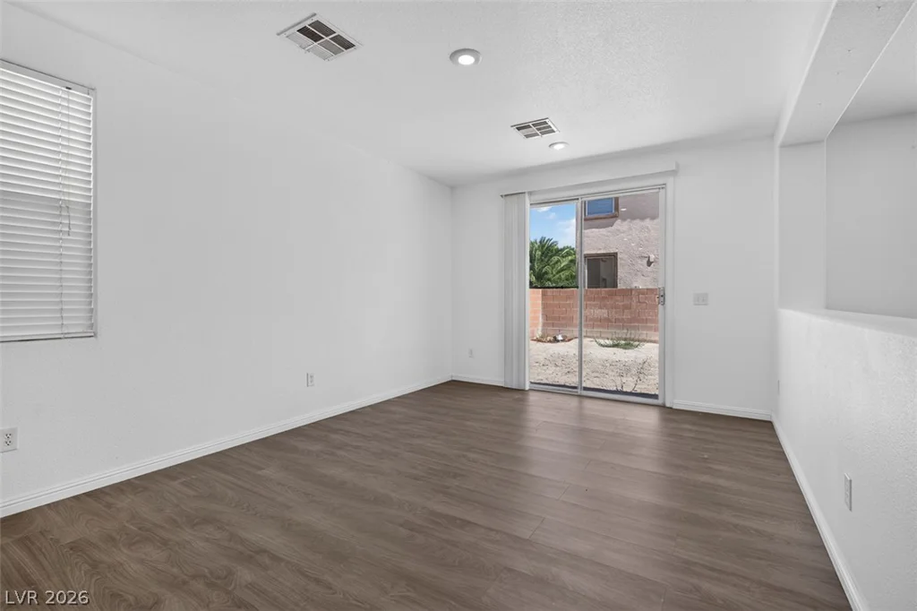304 Raptors View, North Las Vegas, NV 89031
