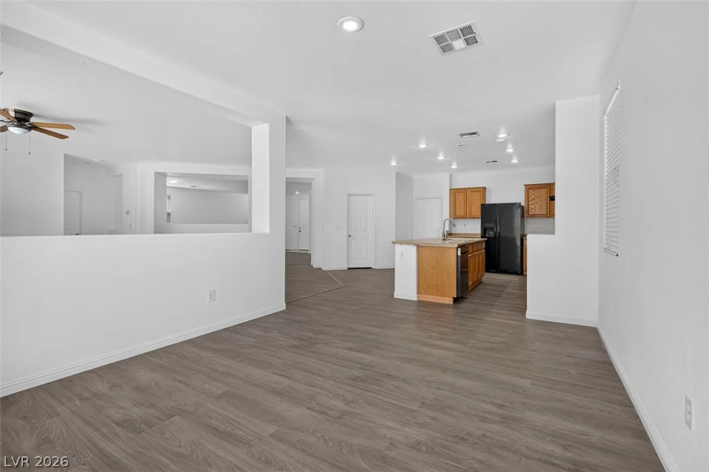 304 Raptors View, North Las Vegas, NV 89031
