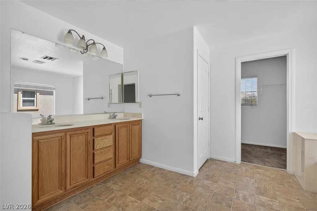 304 Raptors View, North Las Vegas, NV 89031