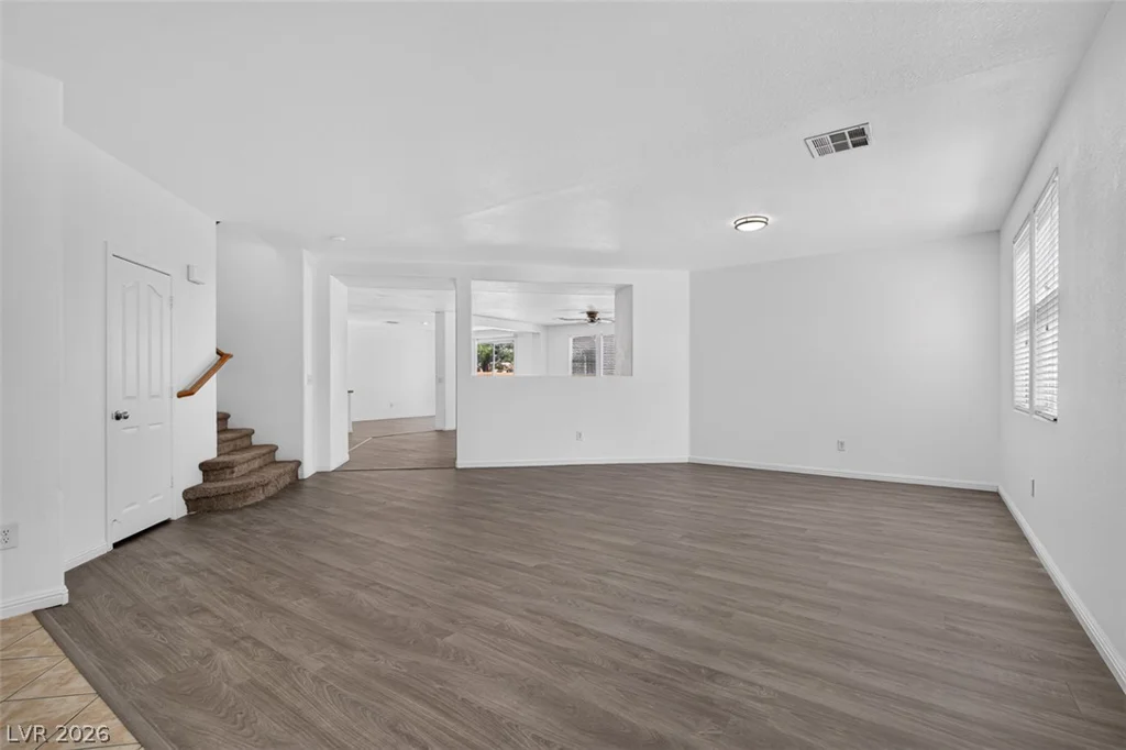 304 Raptors View, North Las Vegas, NV 89031