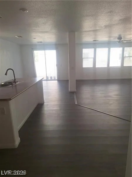 304 Raptors View, North Las Vegas, NV 89031