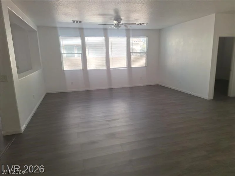 304 Raptors View, North Las Vegas, NV 89031