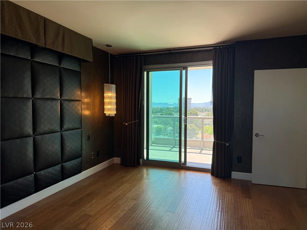322 Karen, Las Vegas, NV 89109