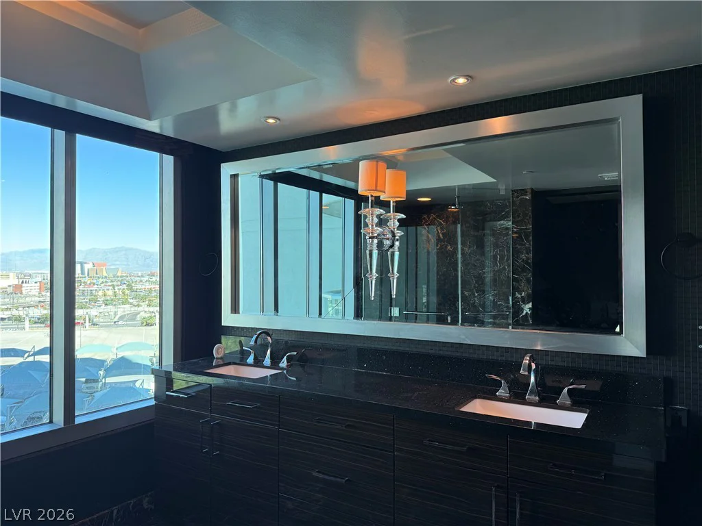 322 Karen, Las Vegas, NV 89109