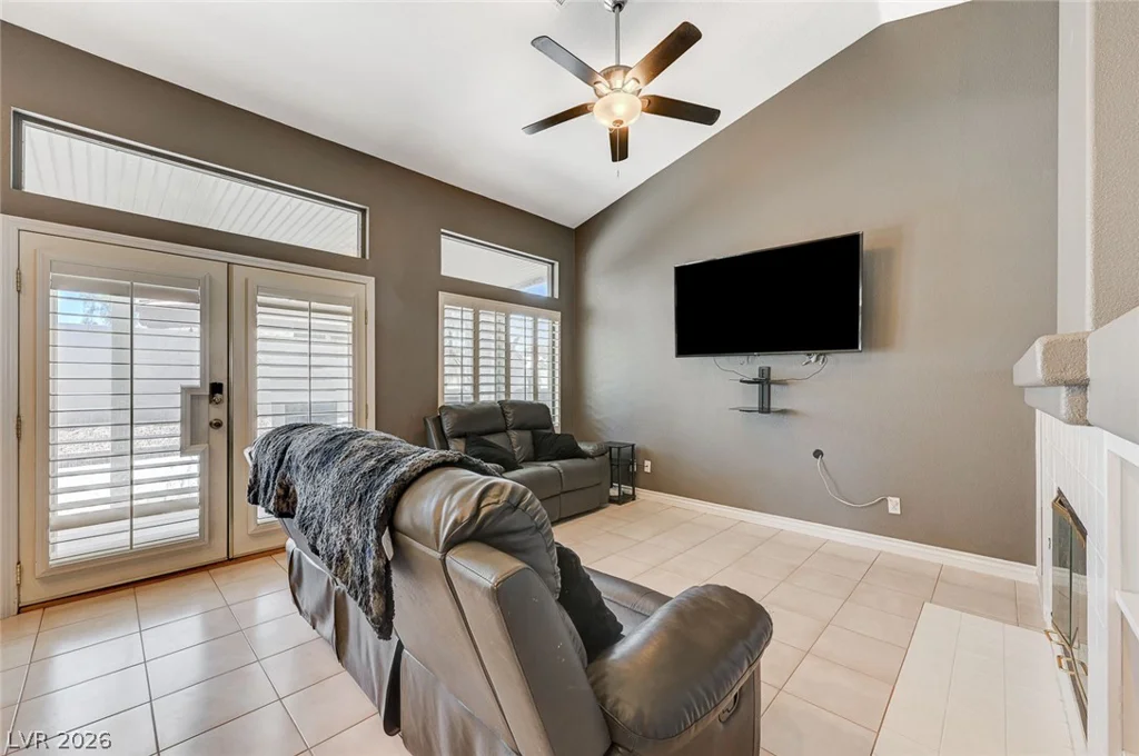 1739 Running Creek, Las Vegas, NV 89031