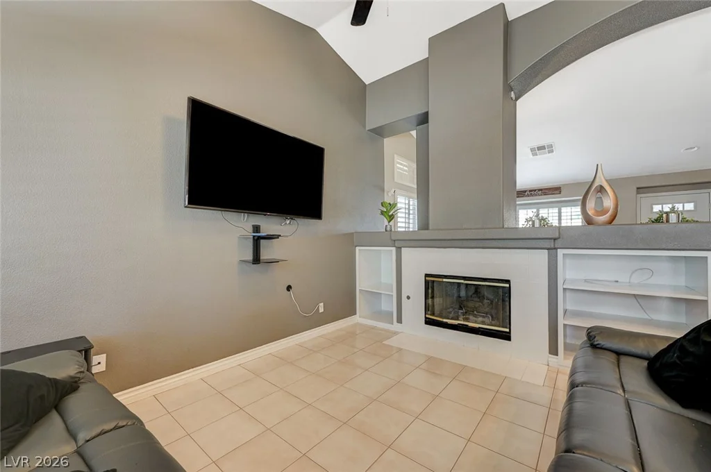 1739 Running Creek, Las Vegas, NV 89031