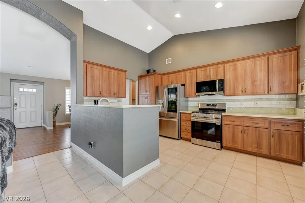 1739 Running Creek, Las Vegas, NV 89031