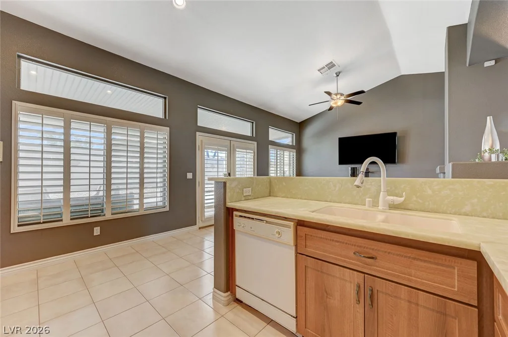 1739 Running Creek, Las Vegas, NV 89031