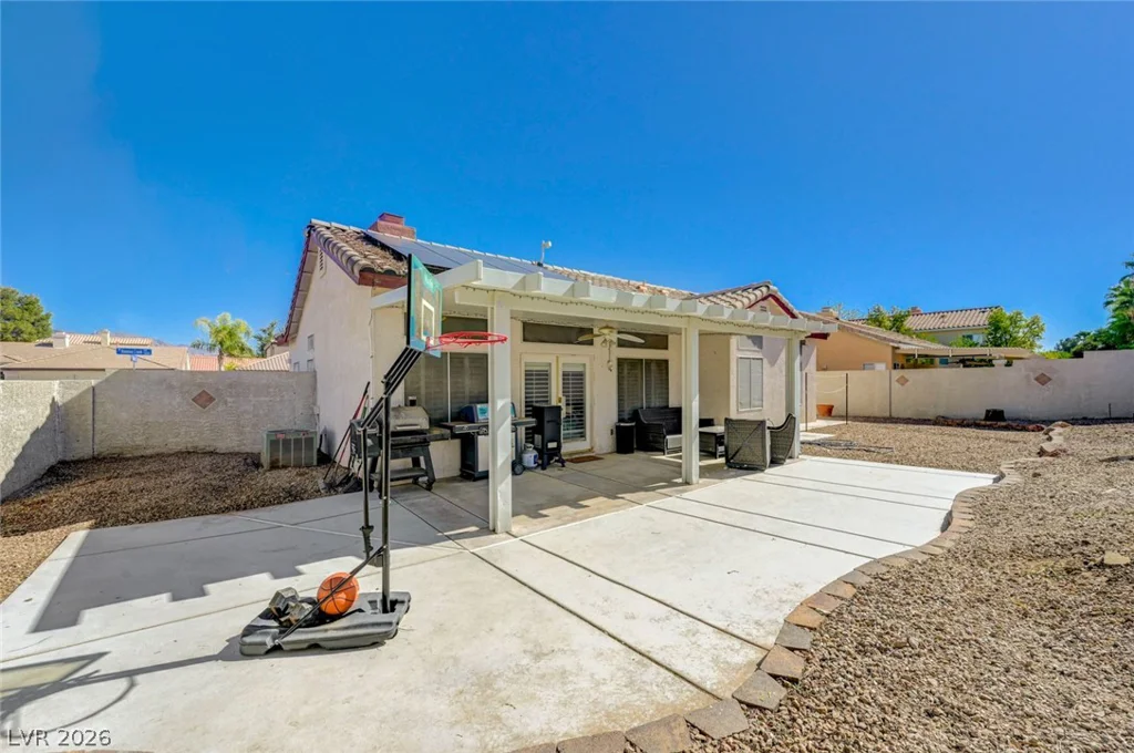 1739 Running Creek, Las Vegas, NV 89031