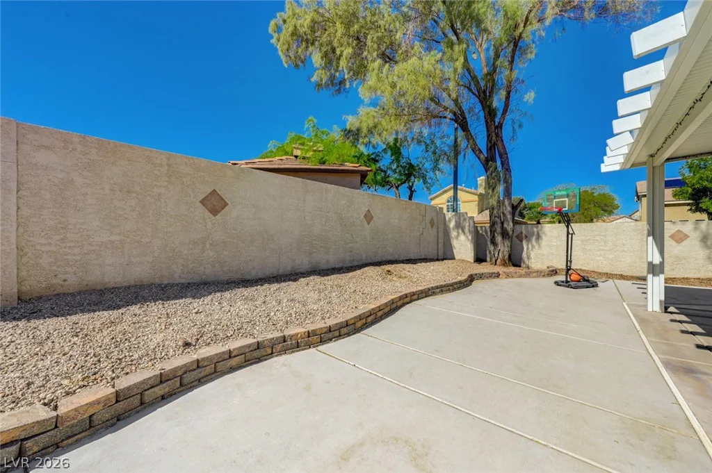 1739 Running Creek, Las Vegas, NV 89031