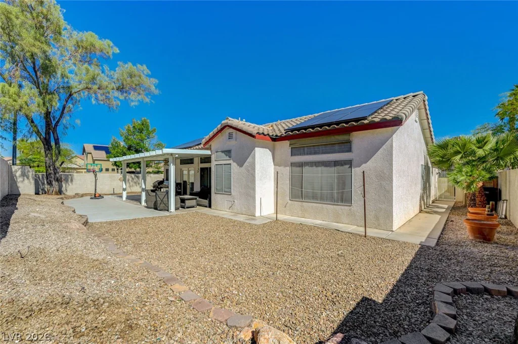1739 Running Creek, Las Vegas, NV 89031