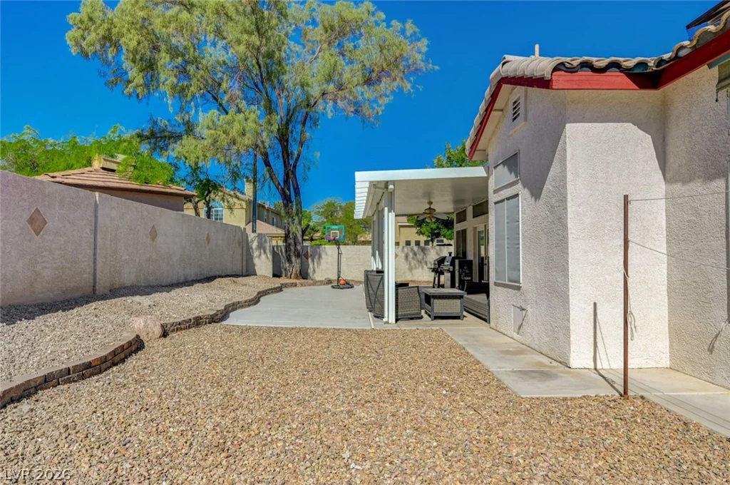 1739 Running Creek, Las Vegas, NV 89031