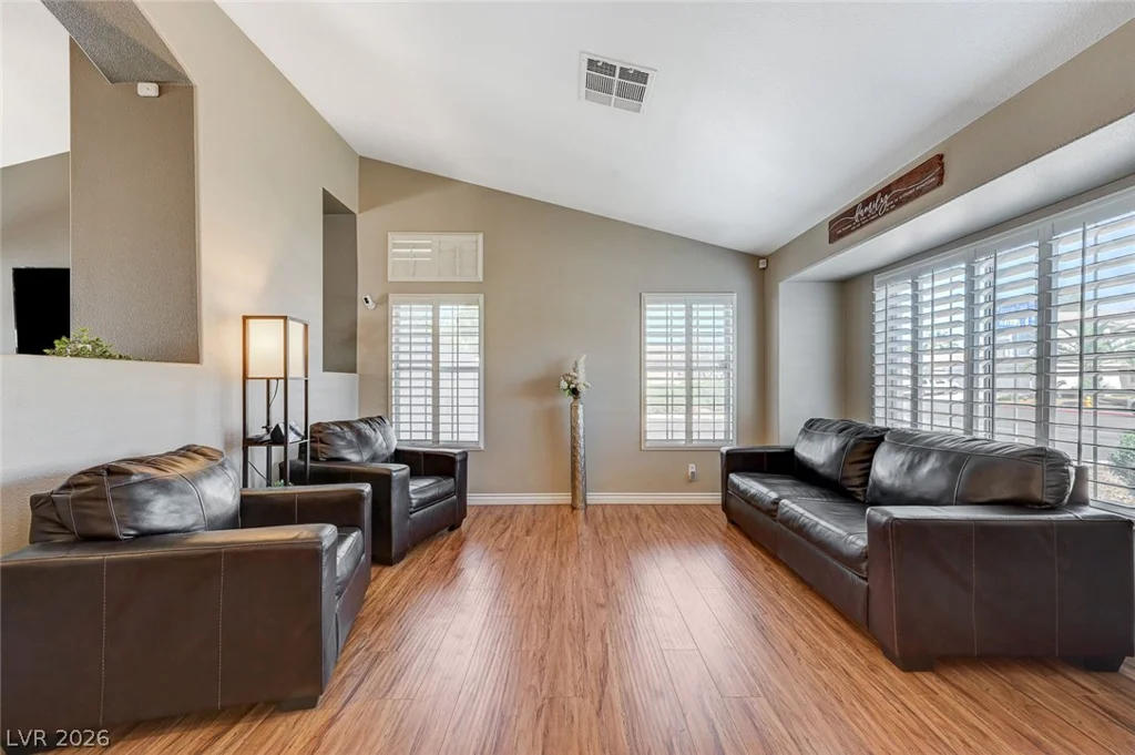 1739 Running Creek, Las Vegas, NV 89031