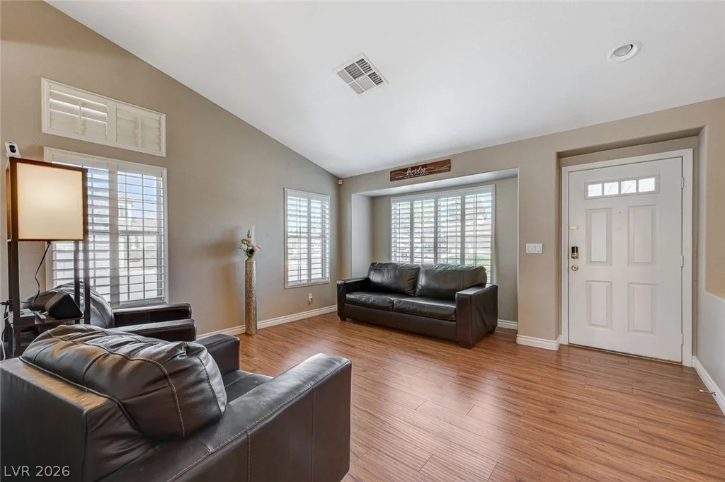 1739 Running Creek, Las Vegas, NV 89031