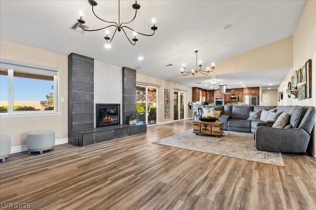 6120 Feldman, Las Vegas, NV 89118