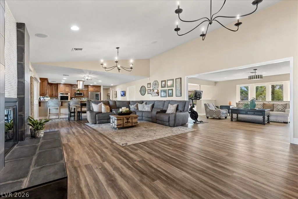6120 Feldman, Las Vegas, NV 89118