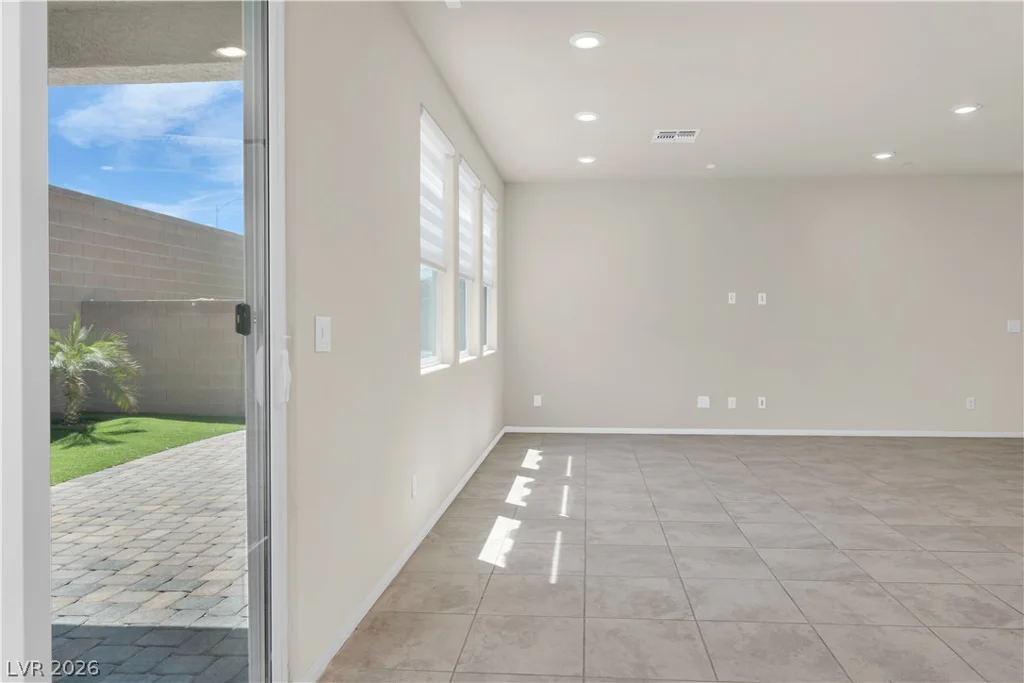 8755 Rio Andir, Las Vegas, NV 89148