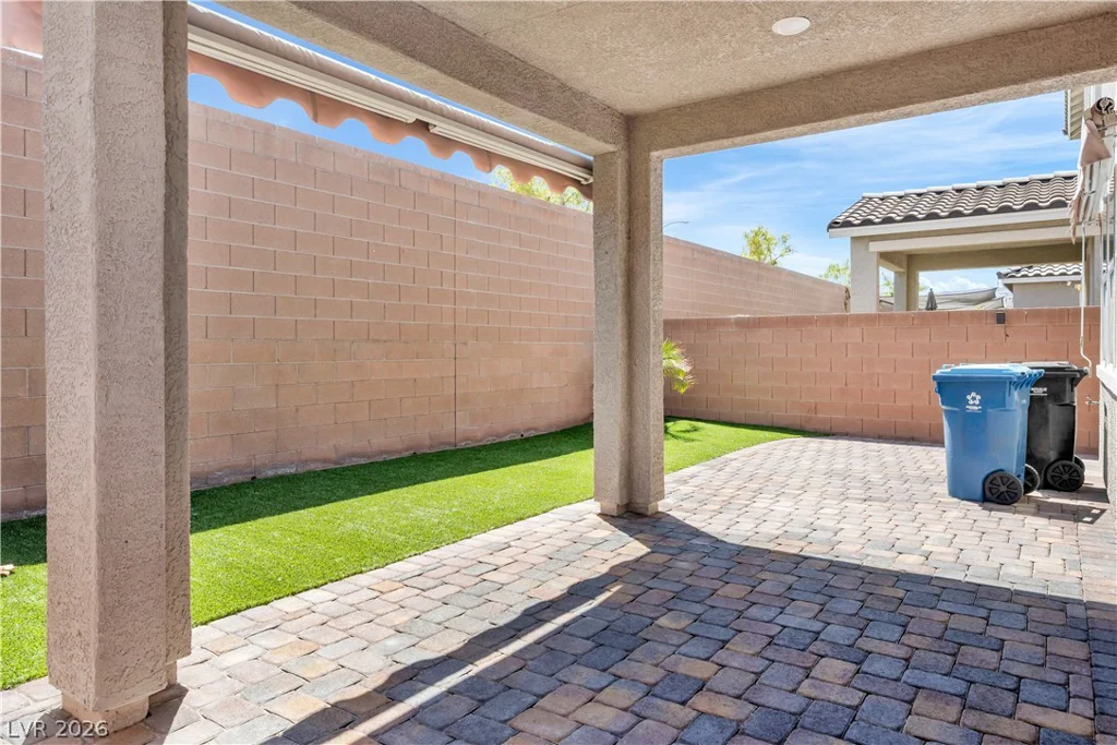 8755 Rio Andir, Las Vegas, NV 89148