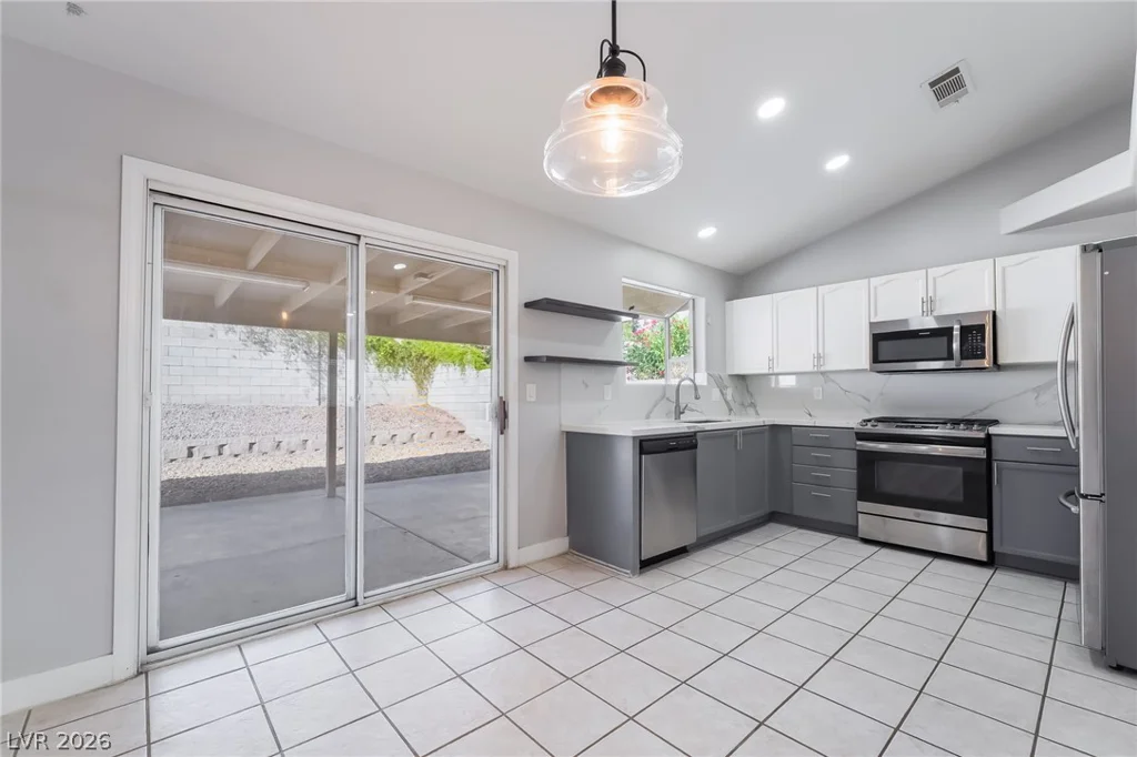 4637 Brently, Las Vegas, NV 89122