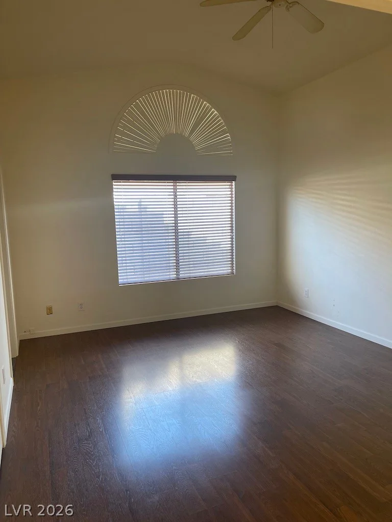 7182 Paradise Bay, Las Vegas, NV 89119