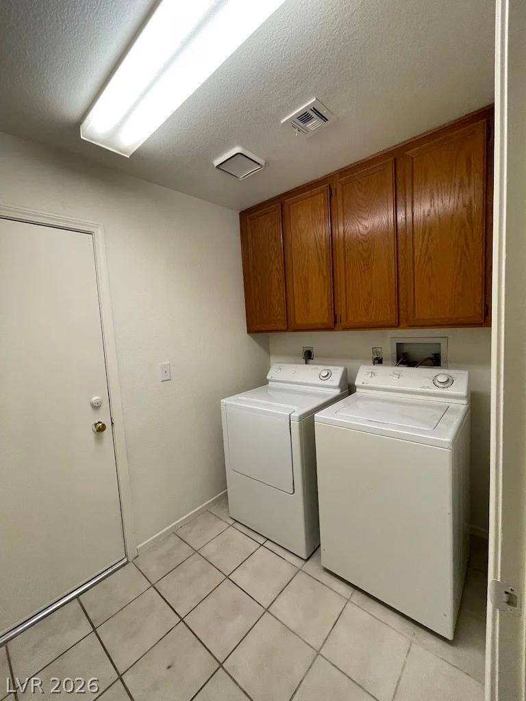 7182 Paradise Bay, Las Vegas, NV 89119