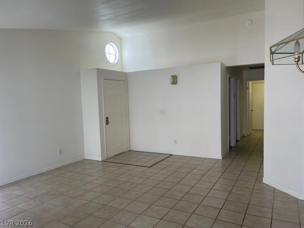 7182 Paradise Bay, Las Vegas, NV 89119