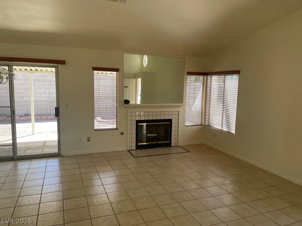7182 Paradise Bay, Las Vegas, NV 89119