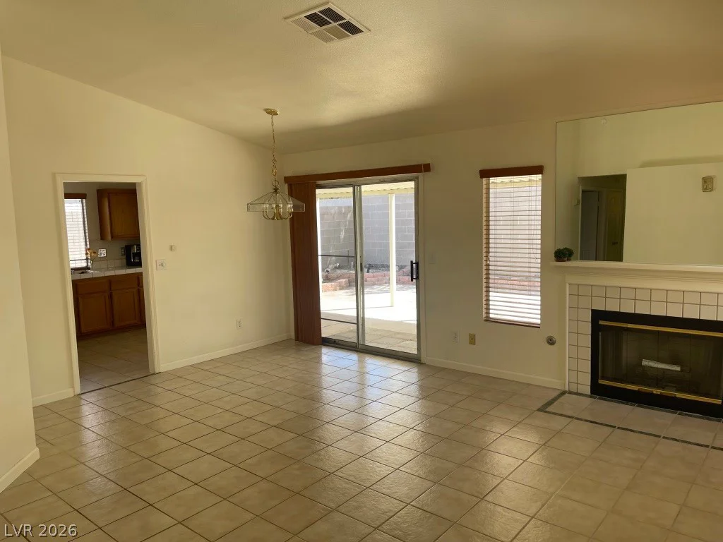 7182 Paradise Bay, Las Vegas, NV 89119