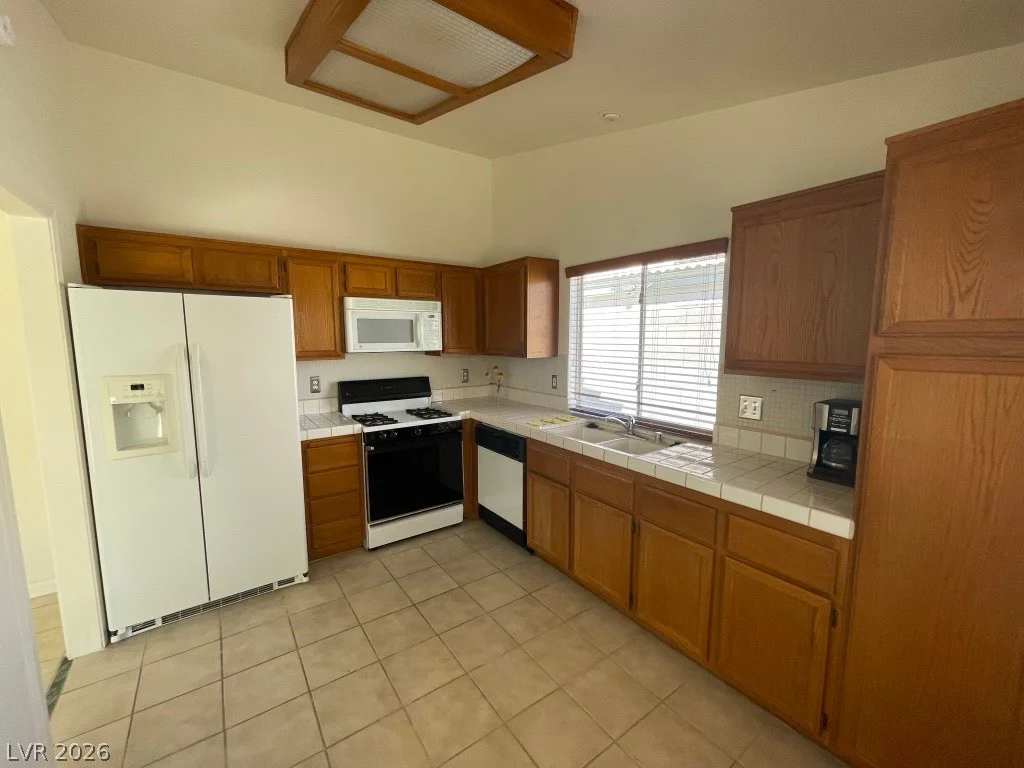 7182 Paradise Bay, Las Vegas, NV 89119