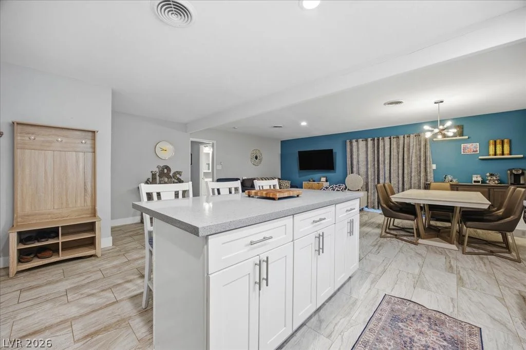 4221 Esmeralda, Las Vegas, NV 89102