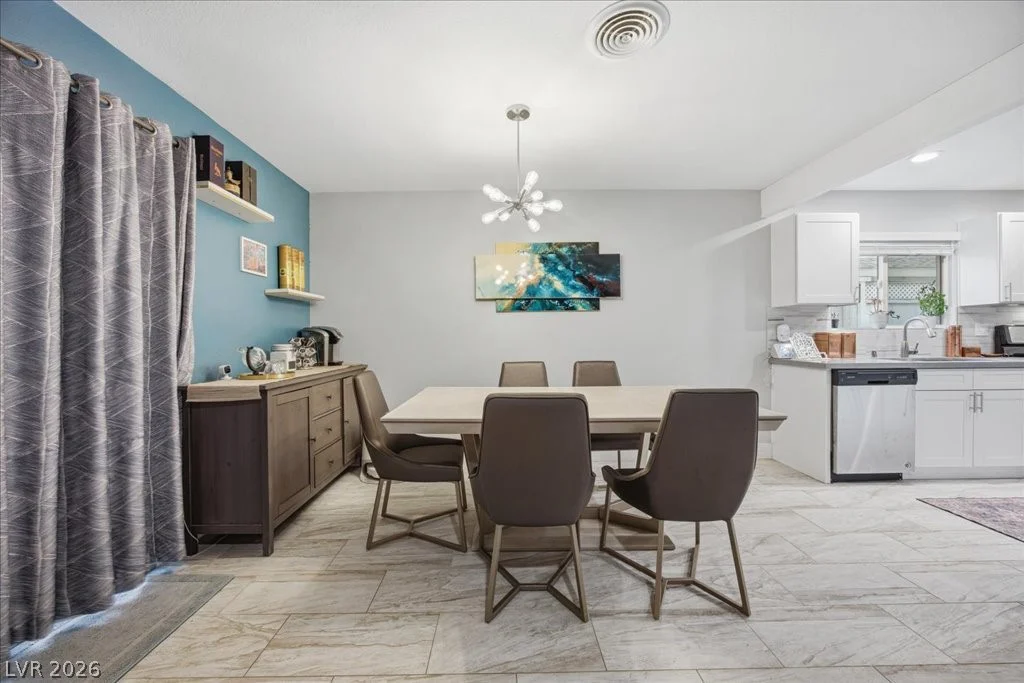4221 Esmeralda, Las Vegas, NV 89102