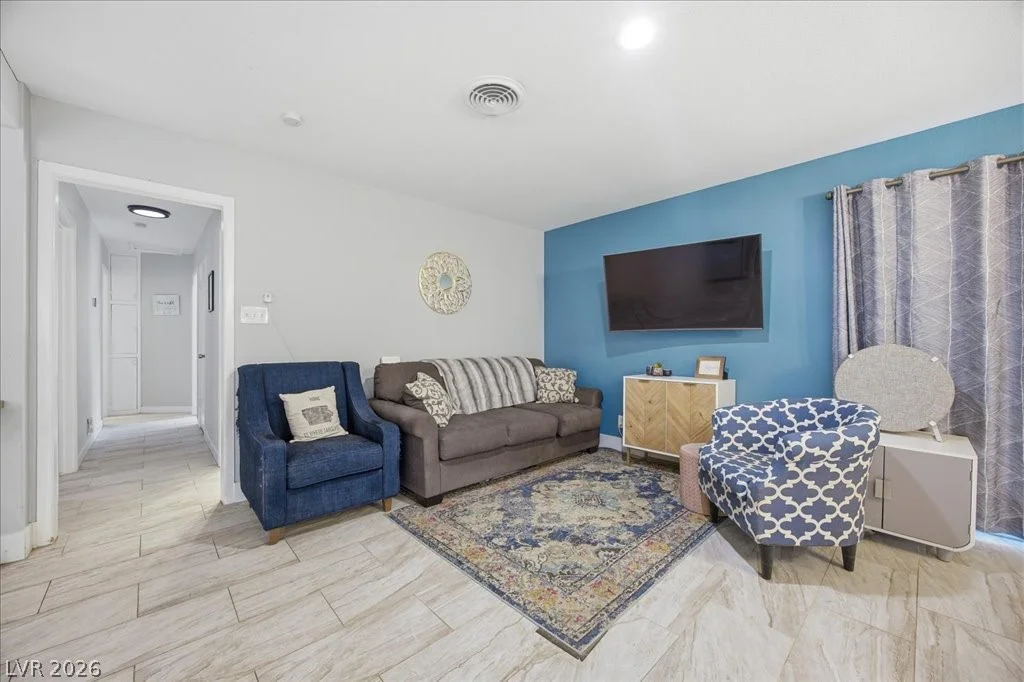 4221 Esmeralda, Las Vegas, NV 89102