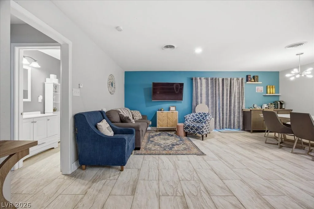 4221 Esmeralda, Las Vegas, NV 89102